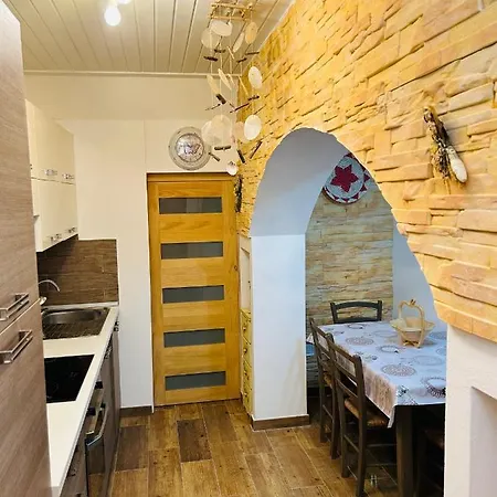 La Petite Maison Apartment